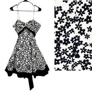 Eliza J 12P Women Fit & Flare Dress Petite Floral Black White Thulle Lined ALine